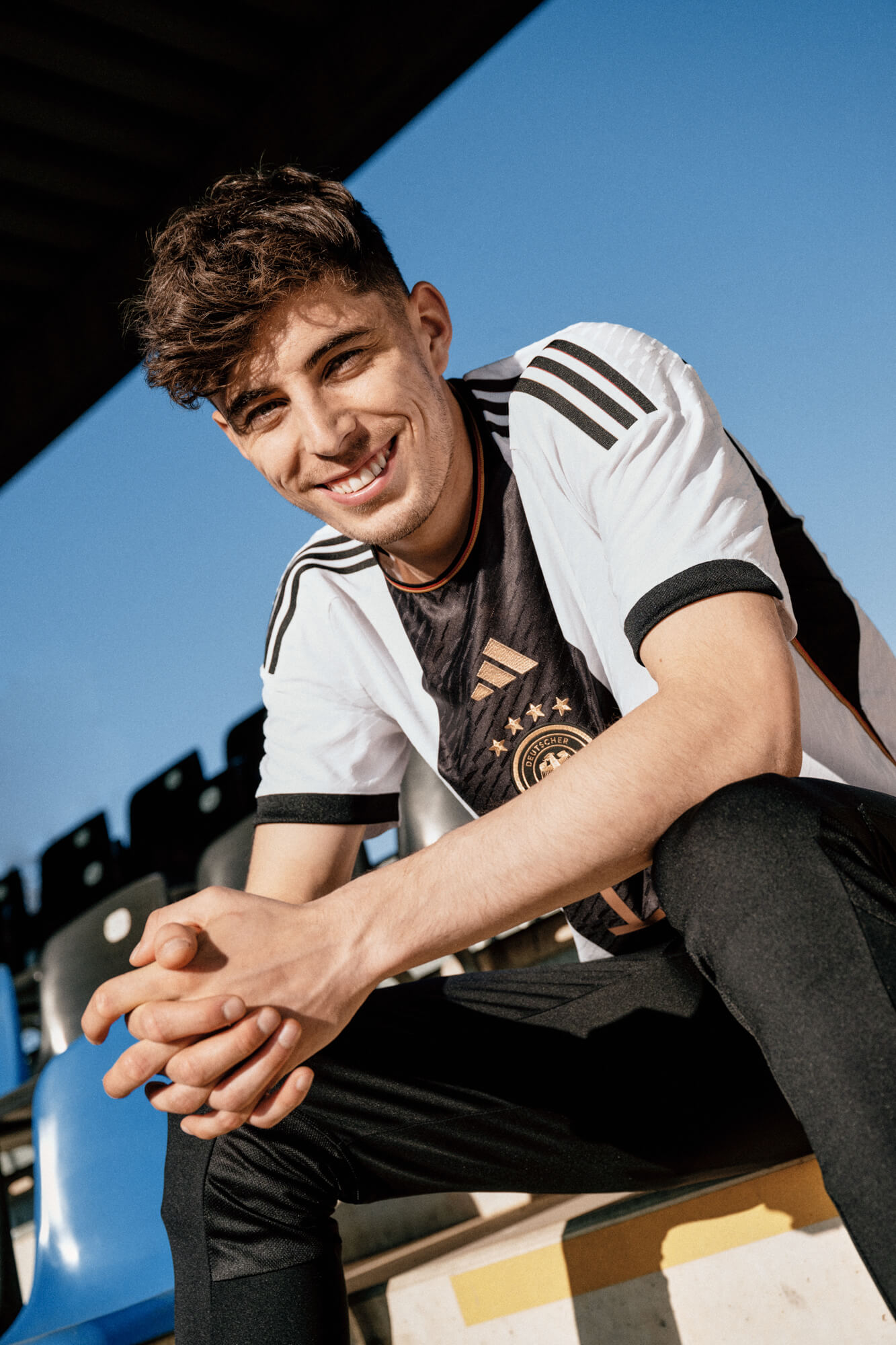 FW22_FB_DFB_HOME_MK_HAVERTZ_0019