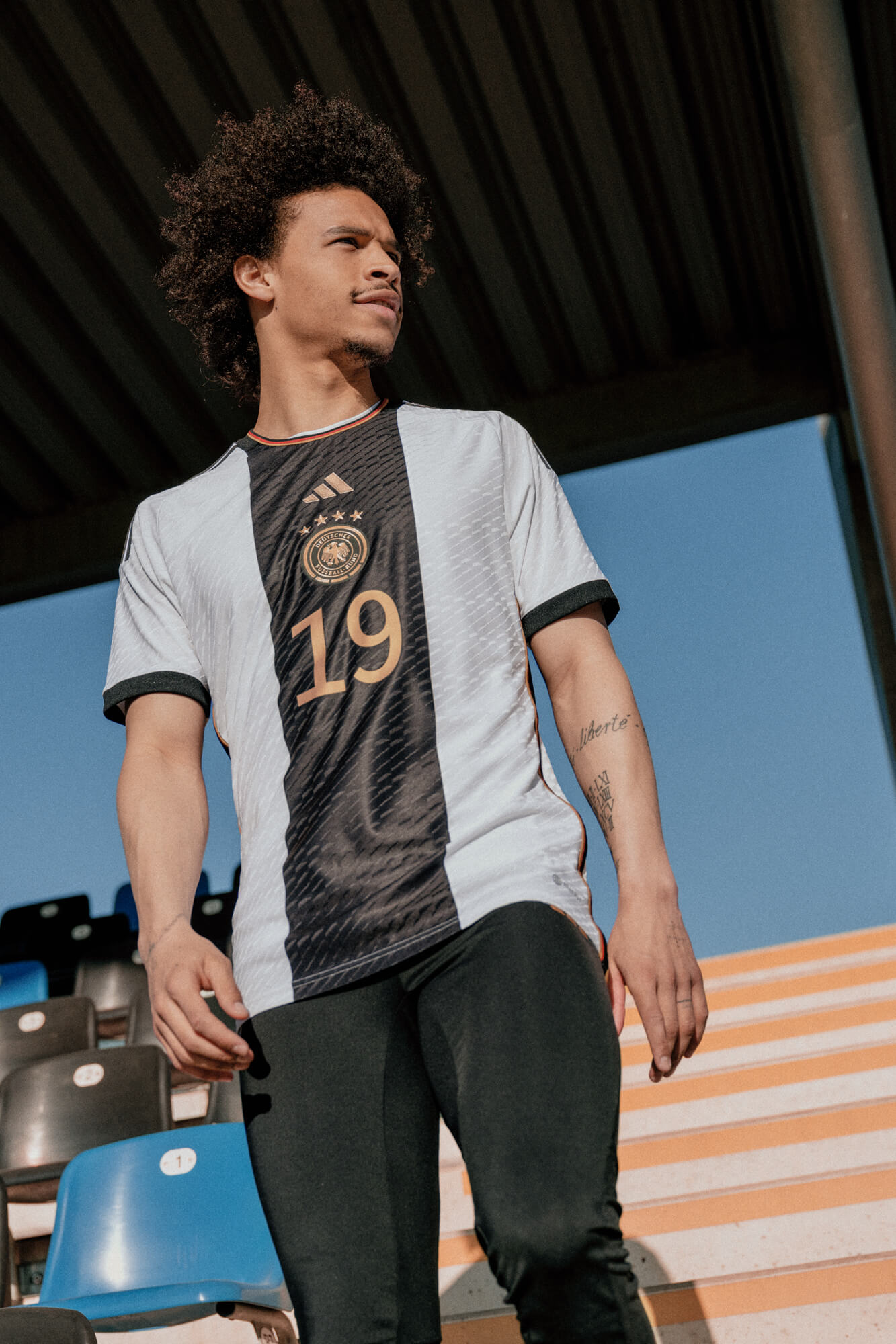 FW22_FB_DFB_HOME_MK_SANE_0199