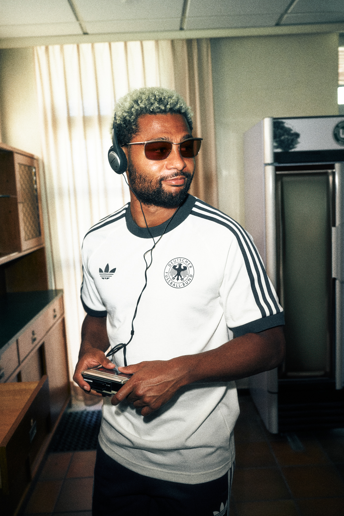 ADIDASxDFB-04